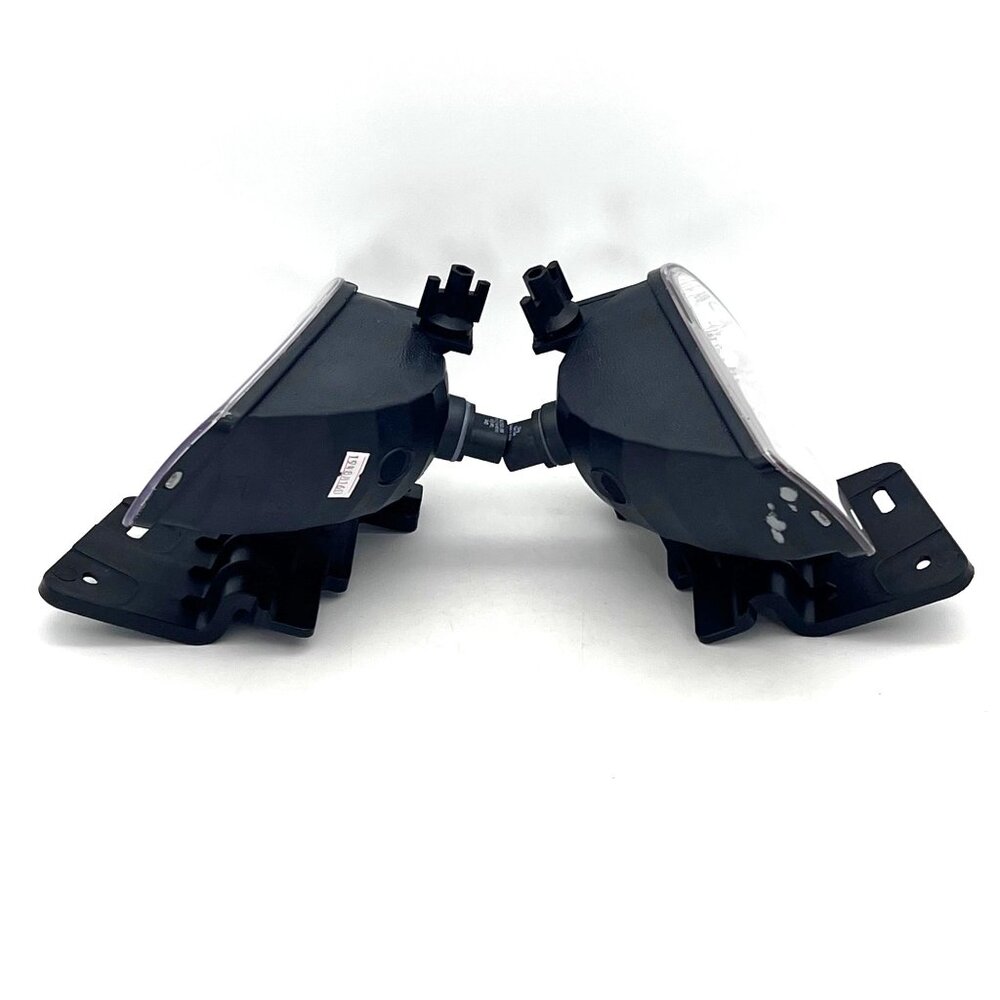Front Fog Light Assemblies Right and Left Pair Chevrolet Silverado 1999-2002 - Picture 7 of 11
